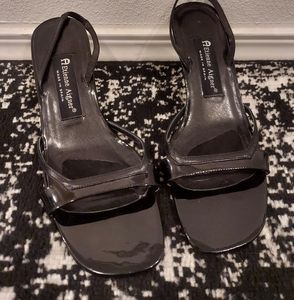 Etienne Aigner heels